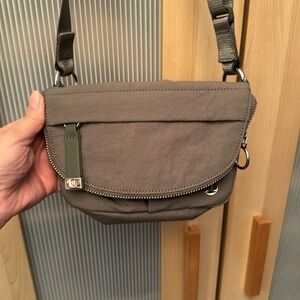 Lululemon All Night Festival bag micro 2L size